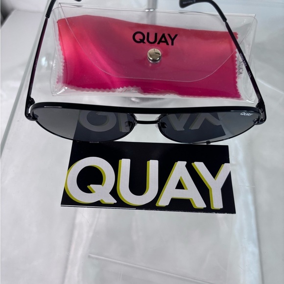 Quay Australia Black Aviator Sunglasses with Double Bridge
